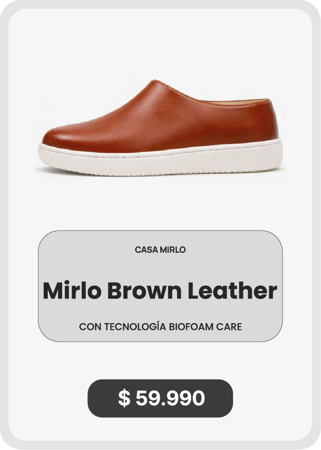 Zapatilla de descanso Mirlo Brown Leather de cuero café de Casa Mirlo